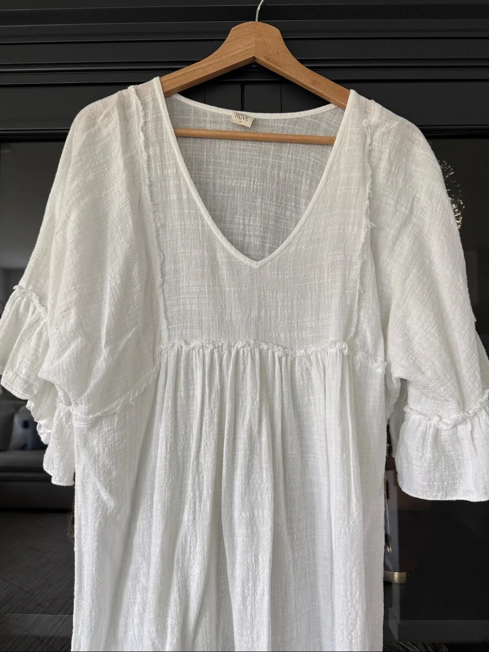 ROVE White Gauze Ruffle V-Neck Dress - Picture 2 of 8